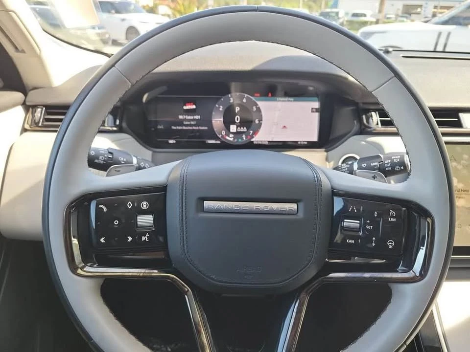 2025 Land Rover Range Rover Velar - Image 6 of 12