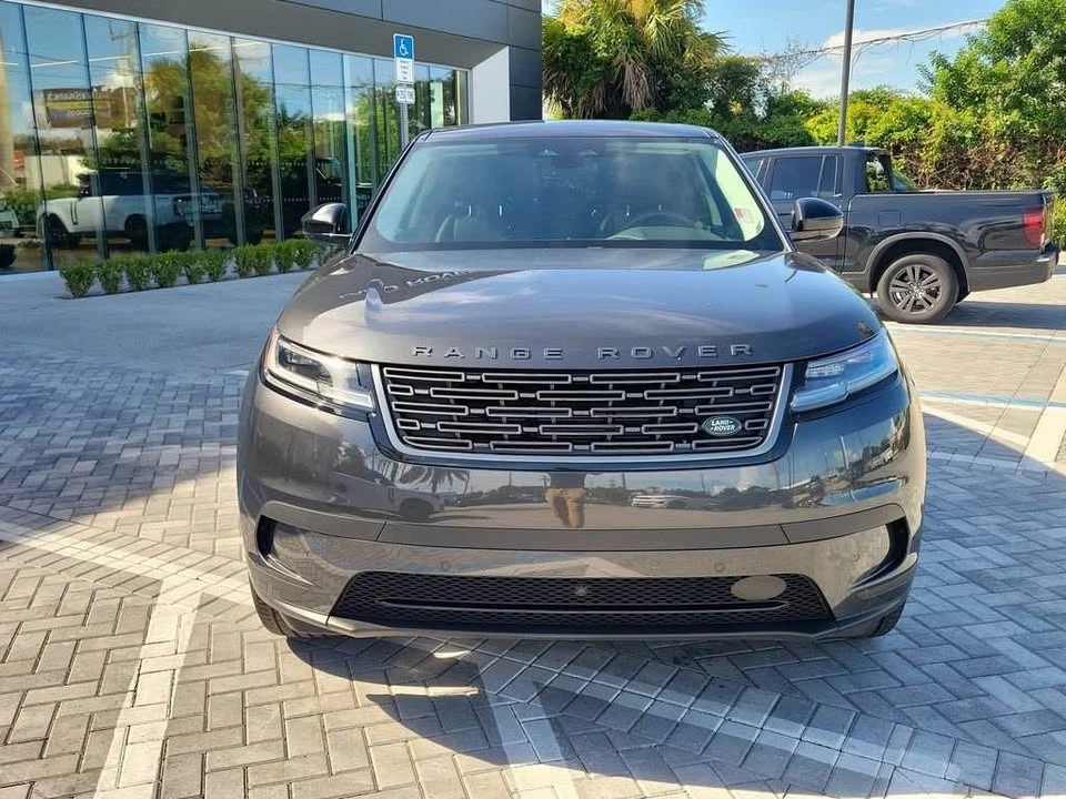 2025 Land Rover Range Rover Velar - Image 8 of 12
