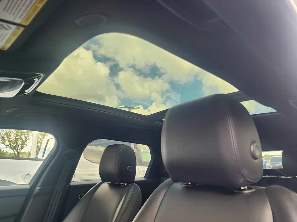 2025 Land Rover Range Rover Velar - Image 3 of 14