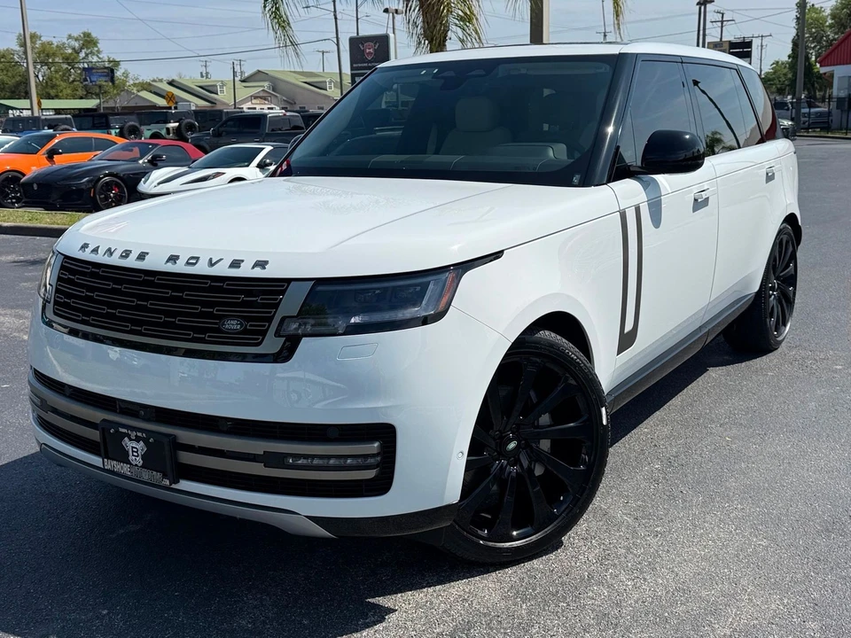 2025 Land Rover Range Rover L460 - Image 5 of 12