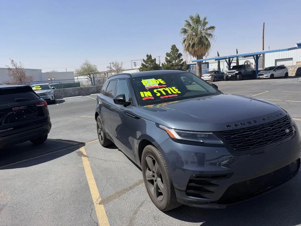 2025 Land Rover Range Rover Velar - Image 3 of 8