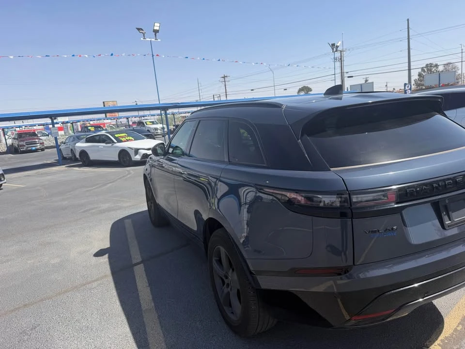 2025 Land Rover Range Rover Velar - Image 5 of 8
