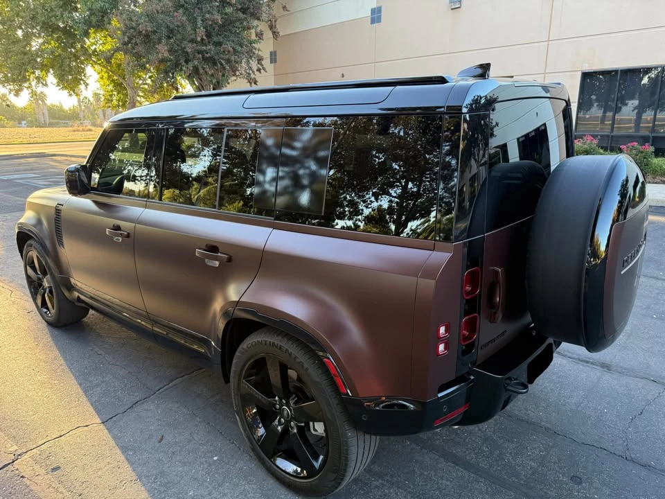 2025 Land Rover Defender L663 - Image 4 of 6