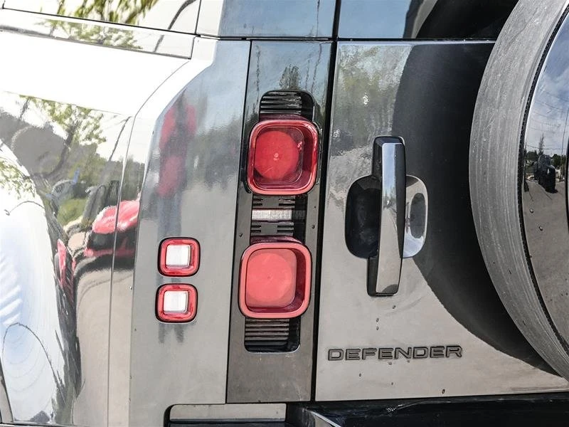 2025 Land Rover Defender L663 - Image 4 of 9
