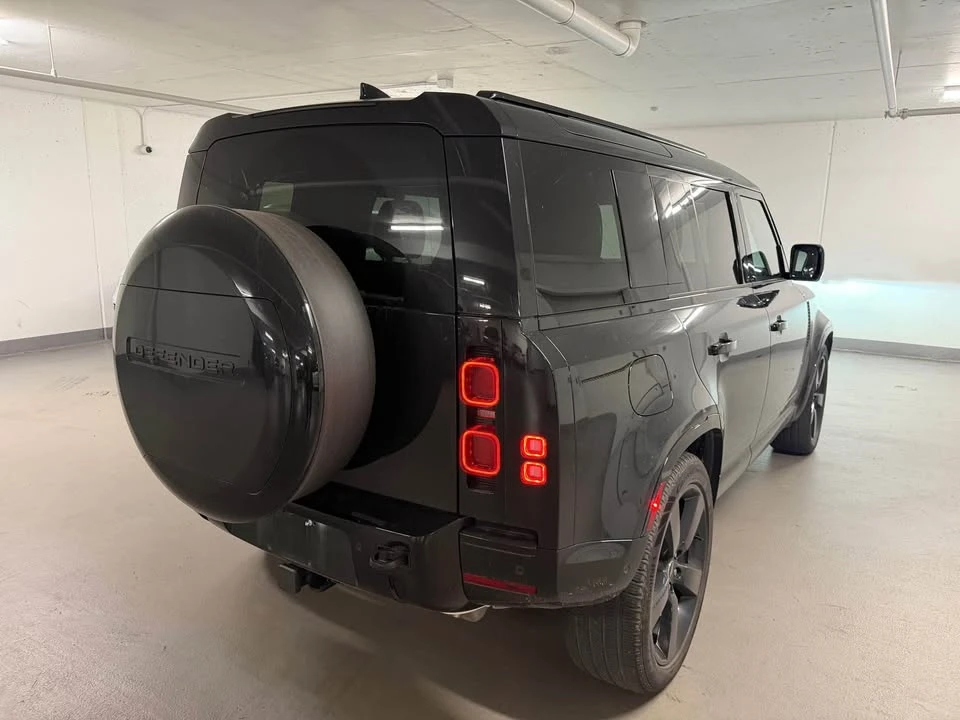 2025 Land Rover Defender L663 - Image 9 of 20