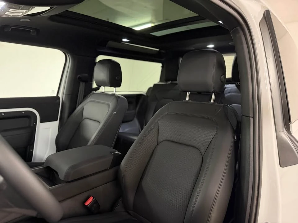 2025 Land Rover Defender L663 - Image 9 of 16