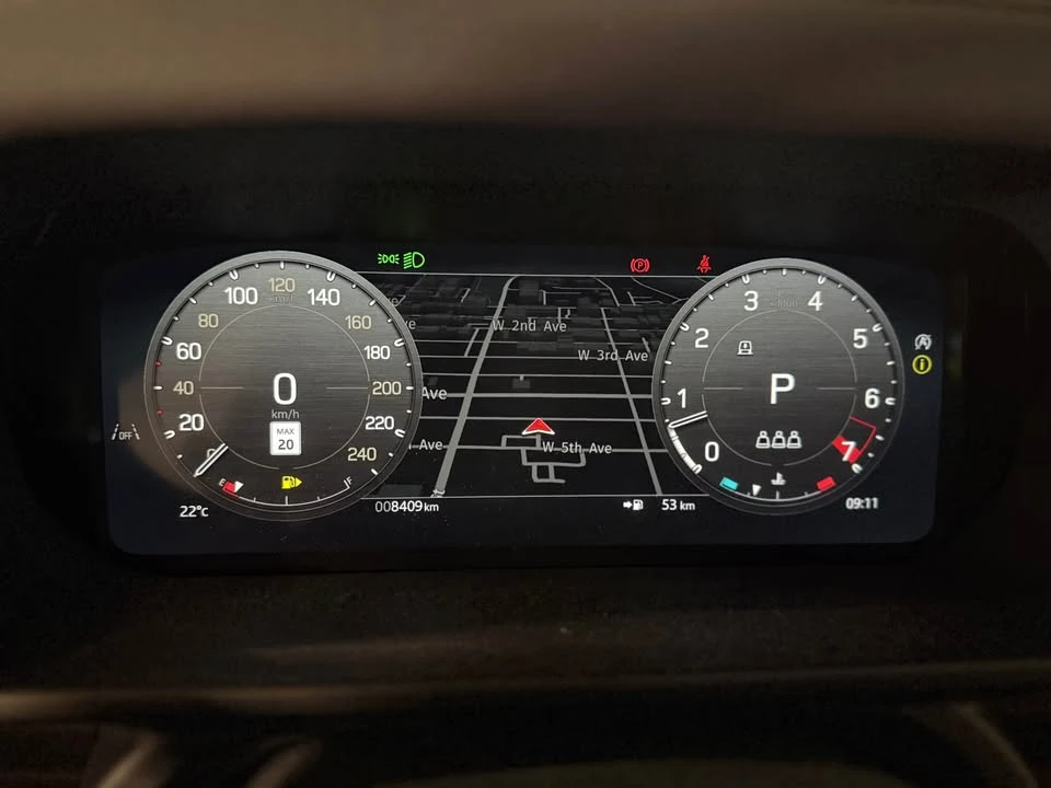 2025 Land Rover Defender L663 - Image 13 of 16