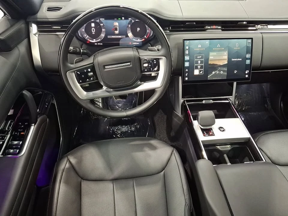 2025 Land Rover Range Rover L460 - Image 9 of 15