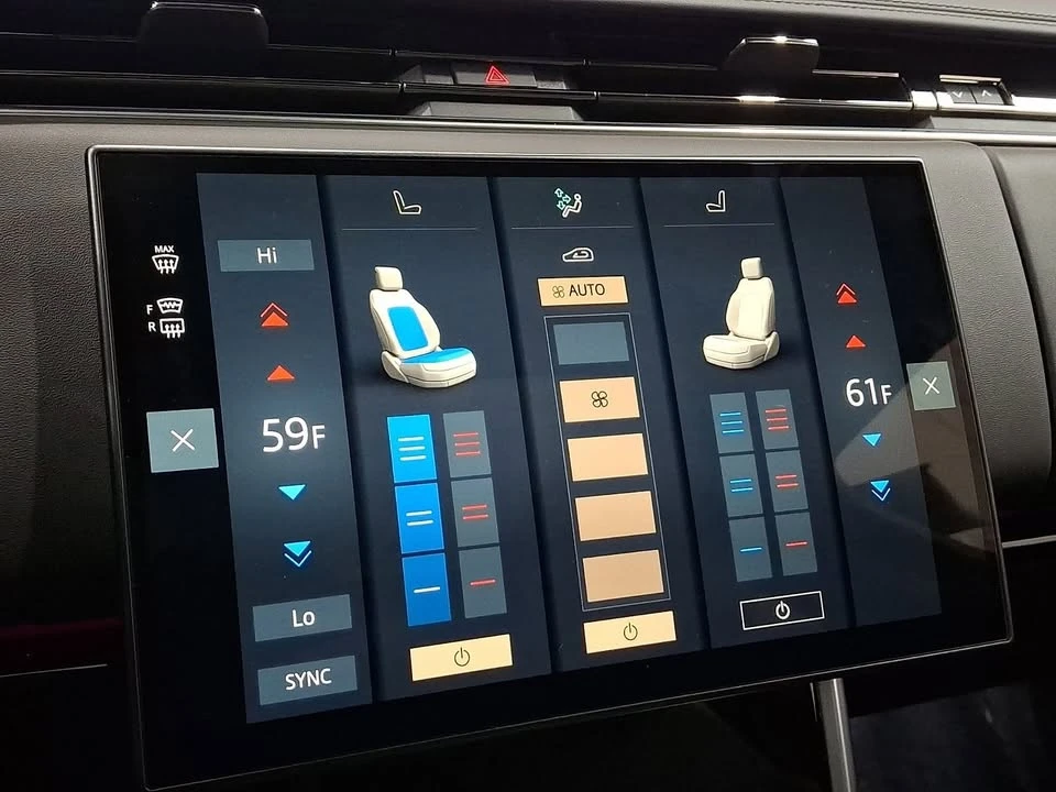 2025 Land Rover Range Rover L460 - Image 13 of 15