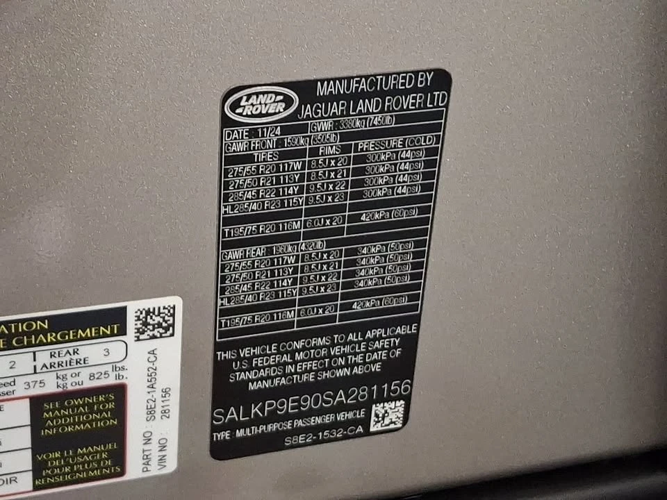 2025 Land Rover Range Rover L460 - Image 14 of 15