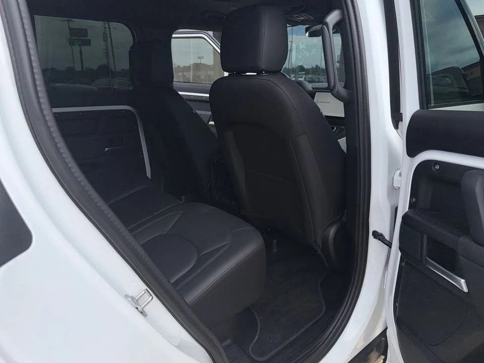 2025 Land Rover Defender L663 - Image 20 of 20