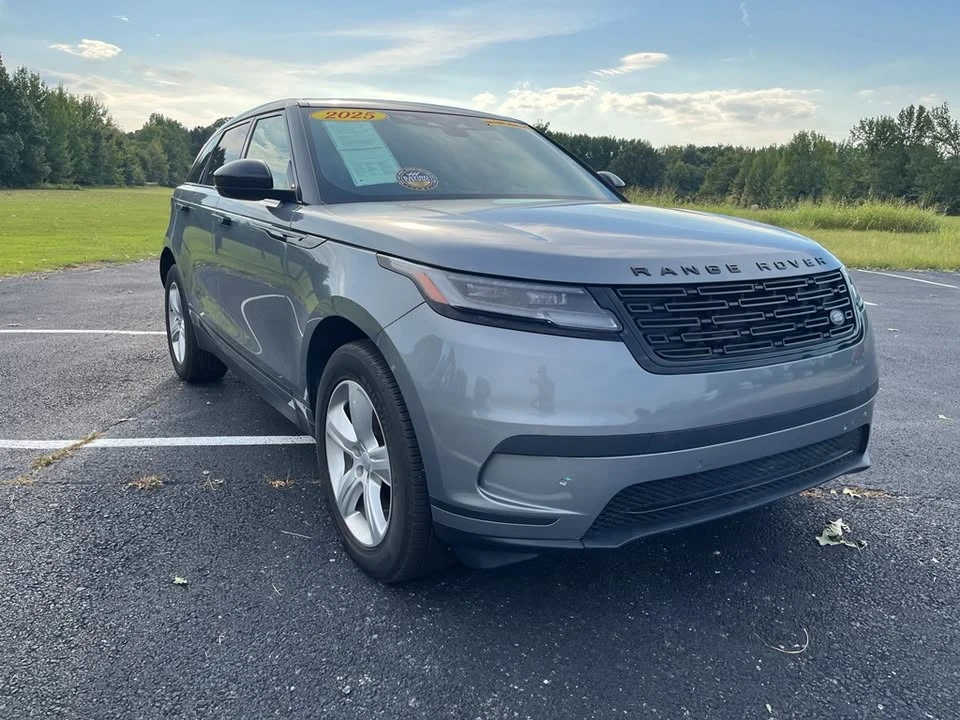 2025 Land Rover Range Rover Velar - Image 3 of 20