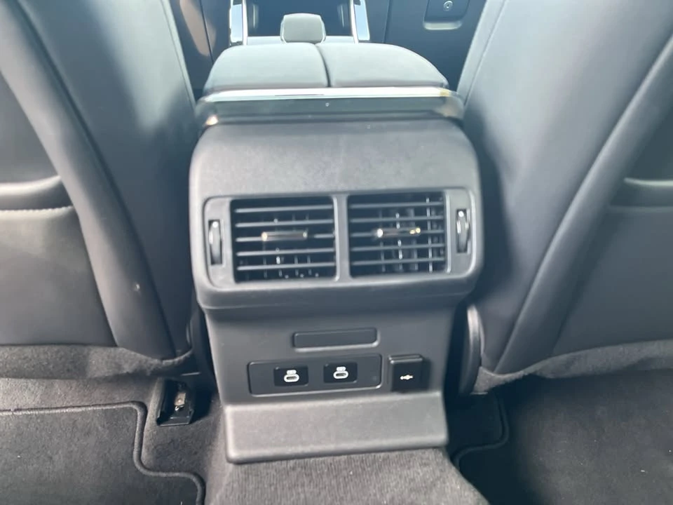 2025 Land Rover Range Rover Velar - Image 15 of 20