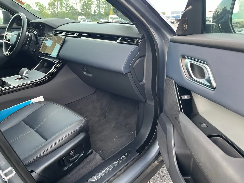 2025 Land Rover Range Rover Velar - Image 19 of 20