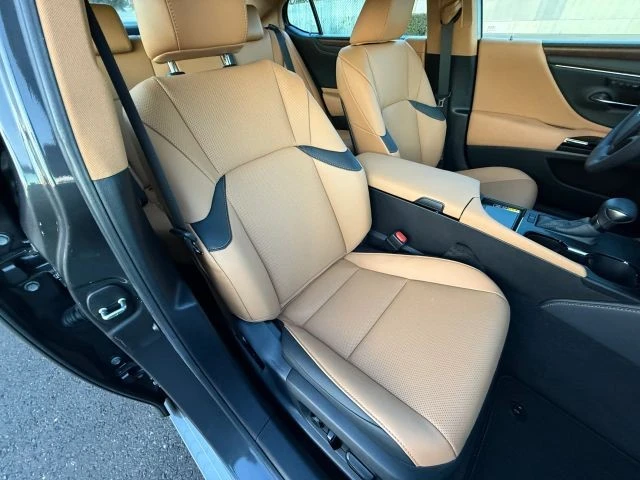 2025 Lexus ES 7th Gen - Image 21 of 21