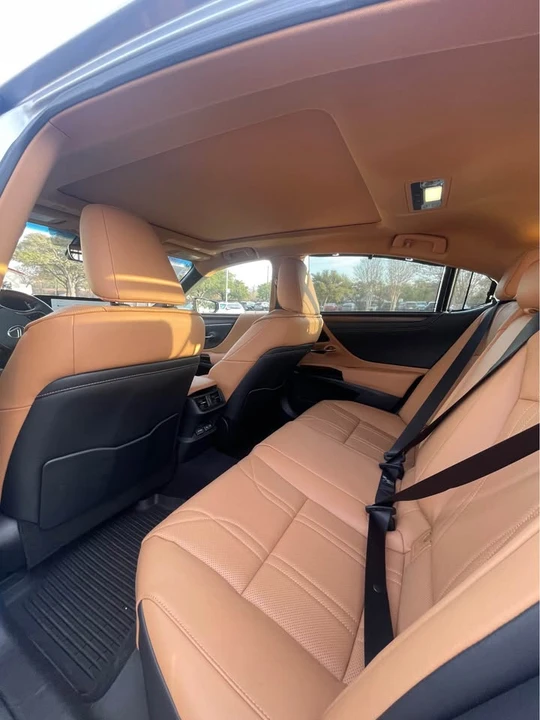 2025 Lexus ES 7th Gen - Image 3 of 8