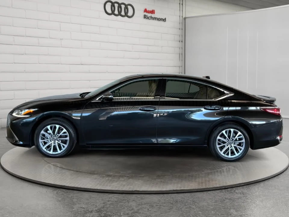 2025 Lexus ES 7th Gen - Image 8 of 20