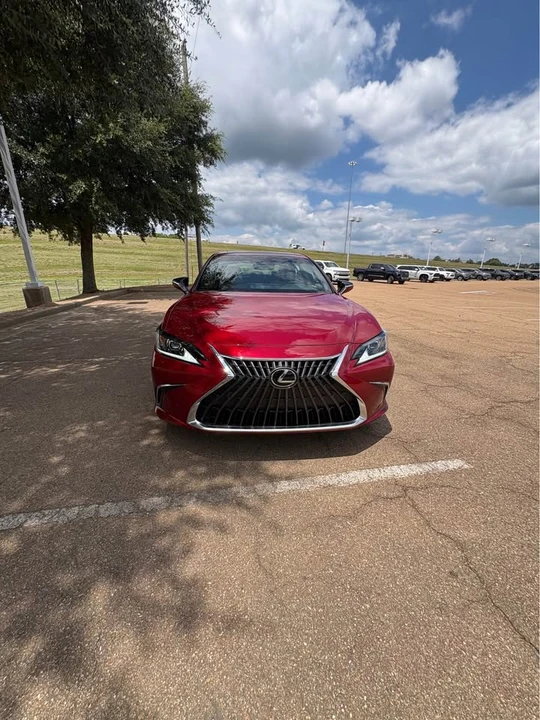 2025 Lexus ES 7th Gen - Image 3 of 9