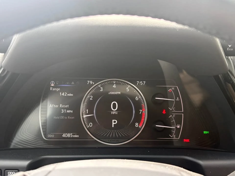 2025 Lexus ES 7th Gen - Image 9 of 9