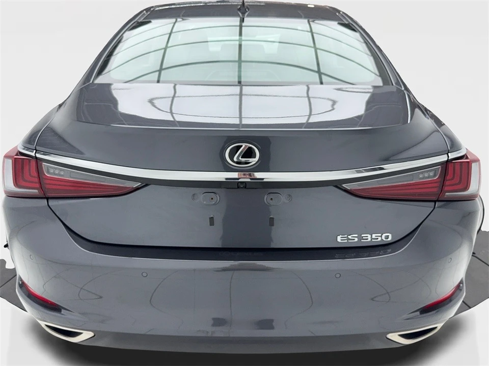 2025 Lexus ES 7th Gen - Image 11 of 12