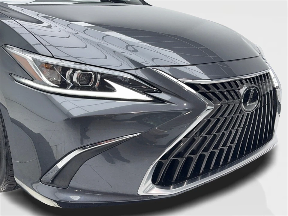 2025 Lexus ES 7th Gen - Image 3 of 12