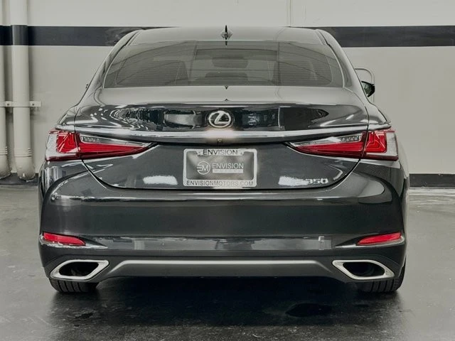 2025 Lexus ES 7th Gen - Image 11 of 21