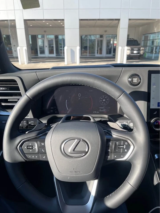 2025 Lexus GX 2nd Gen - Image 8 of 11