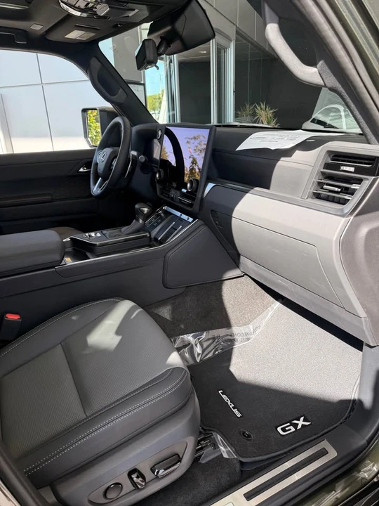 2025 Lexus GX 3rd Gen - Image 3 of 10