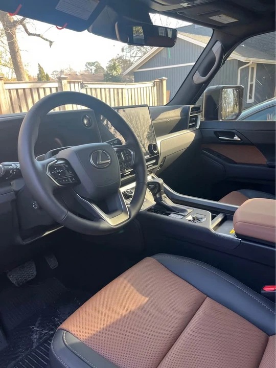 2025 Lexus GX 3rd Gen - Image 5 of 7