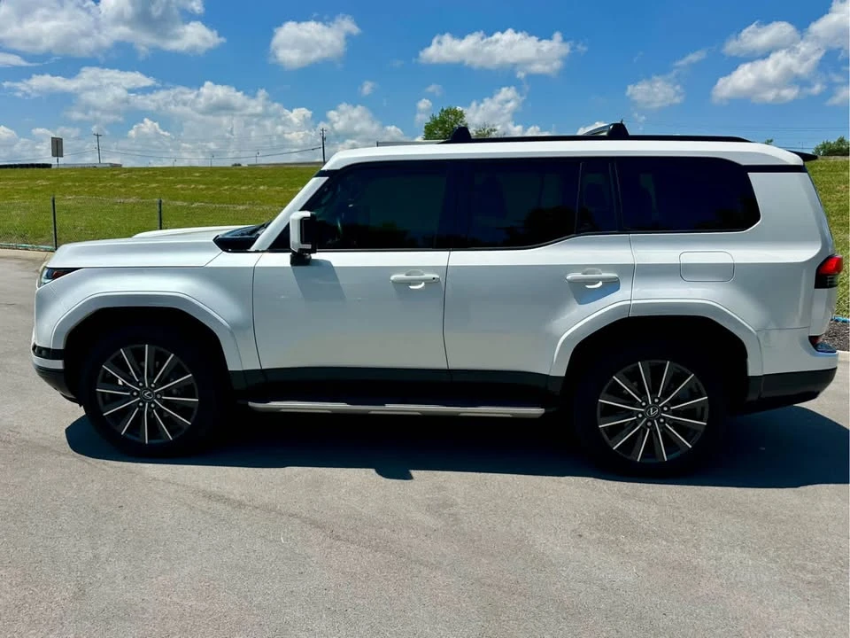 2025 Lexus GX 3rd Gen - Image 7 of 16