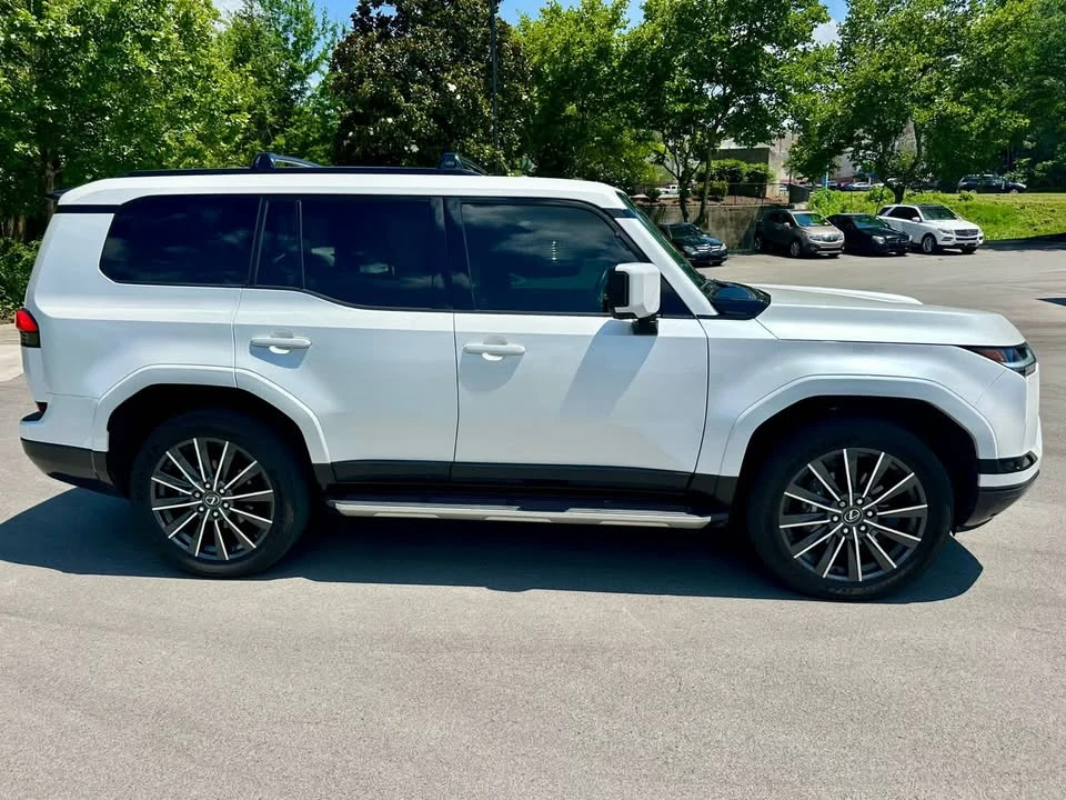 2025 Lexus GX 3rd Gen - Image 4 of 16