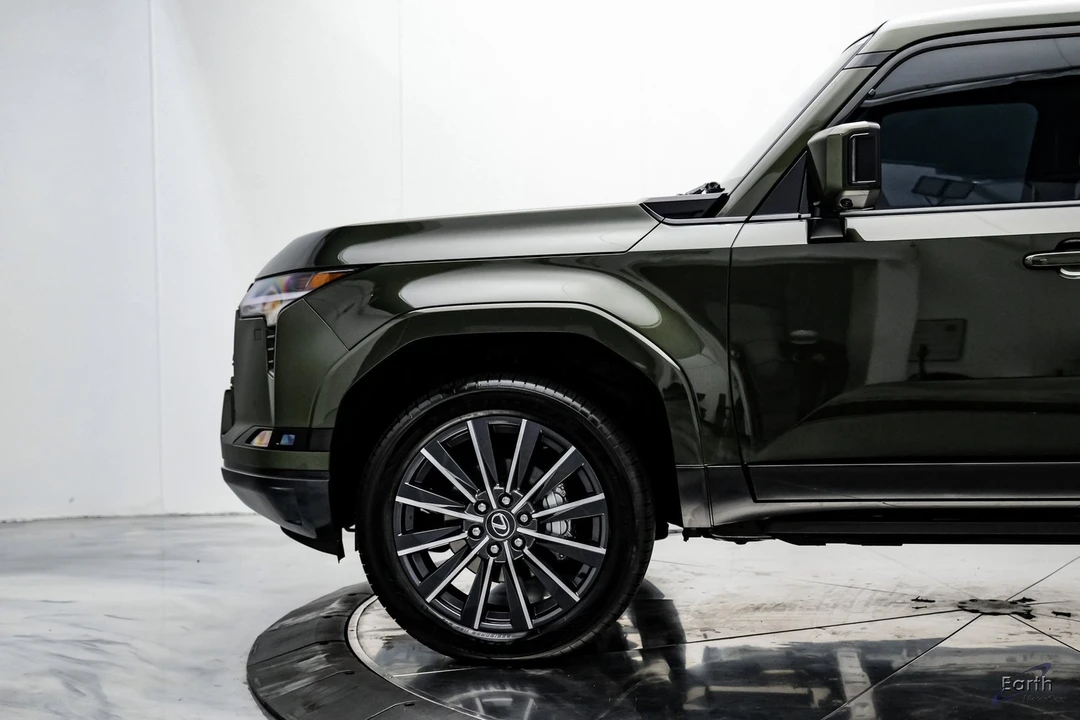 2025 Lexus GX 3rd Gen - Image 6 of 12