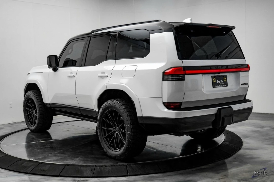 2025 Lexus GX 3rd Gen - Image 8 of 12