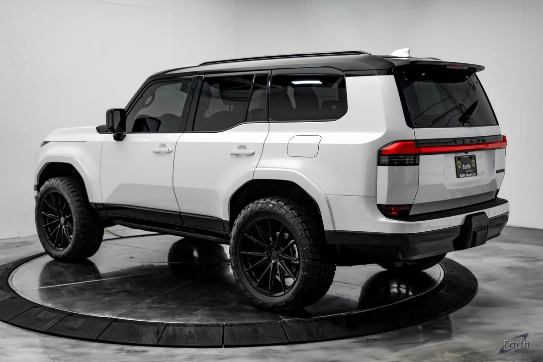 2025 Lexus GX 3rd Gen - Image 10 of 12