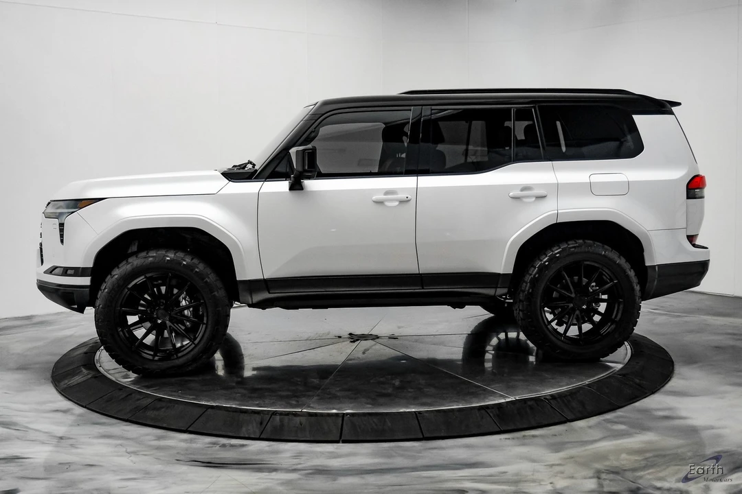 2025 Lexus GX 3rd Gen - Image 5 of 12