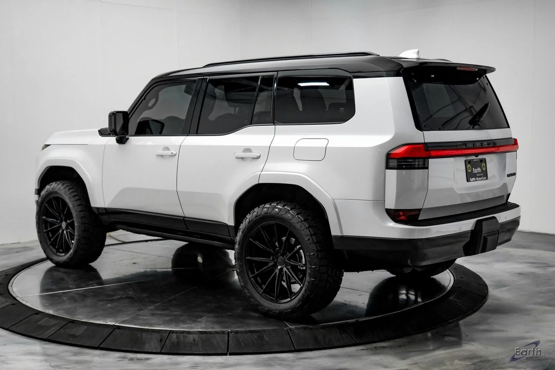 2025 Lexus GX 3rd Gen - Image 10 of 12