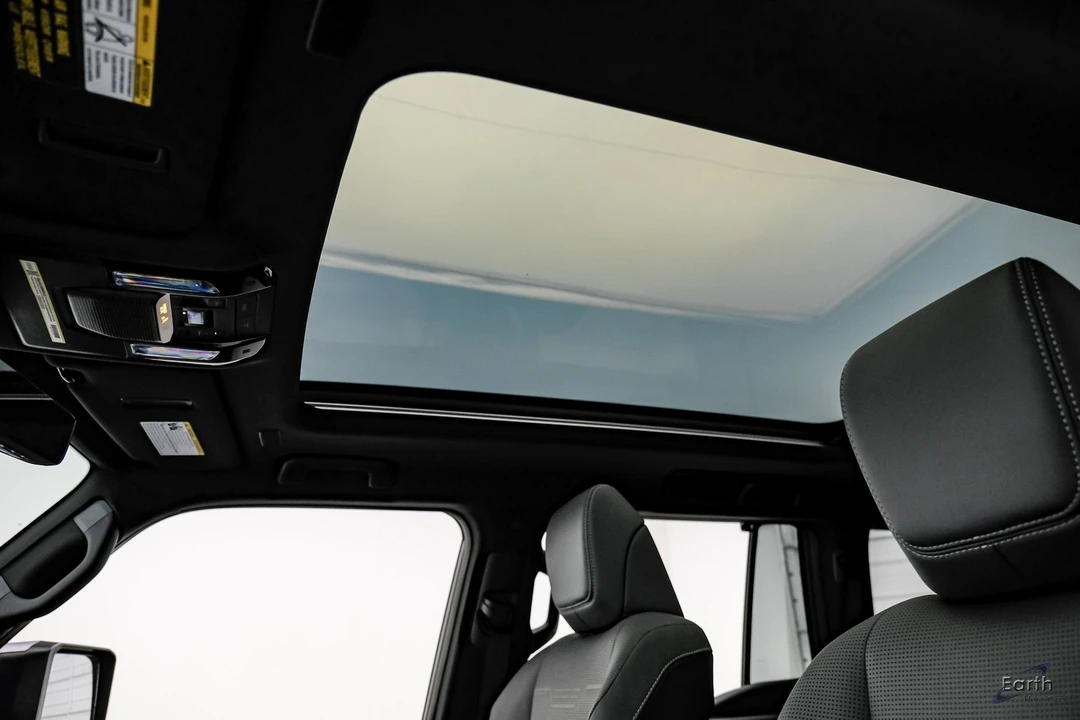 2025 Lexus GX 3rd Gen - Image 10 of 12