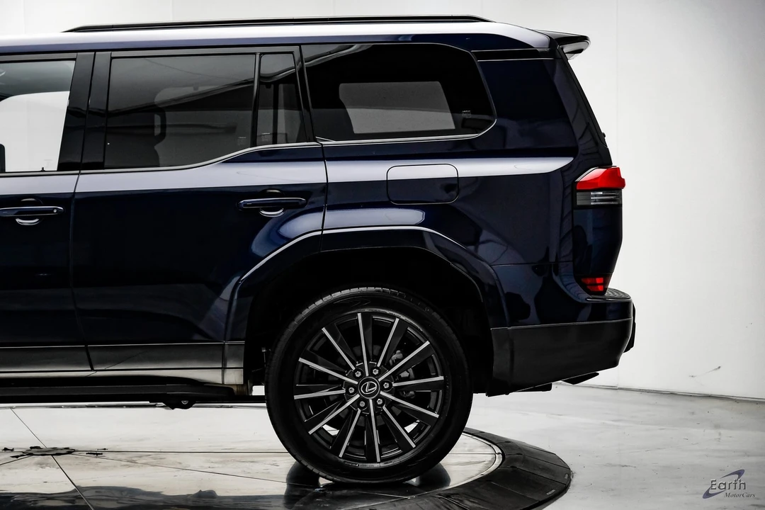2025 Lexus GX 3rd Gen - Image 7 of 12