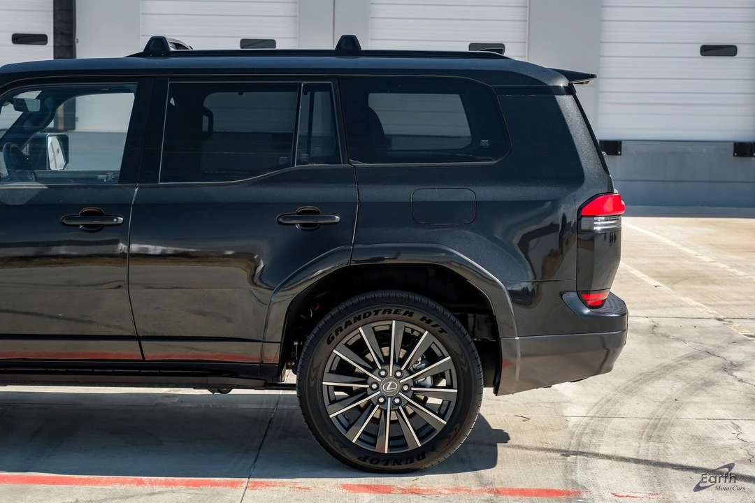 2025 Lexus GX 3rd Gen - Image 7 of 12