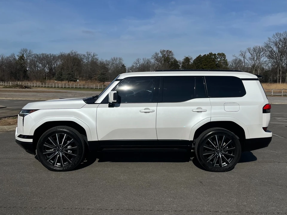 2025 Lexus GX 3rd Gen - Image 8 of 12