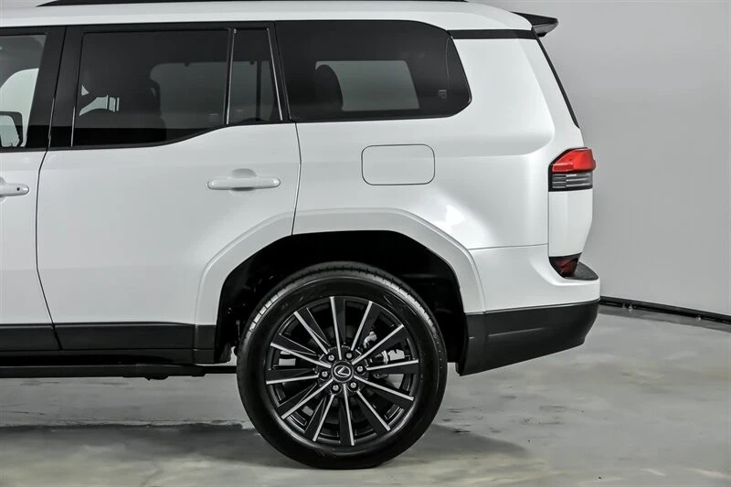 2025 Lexus GX 3rd Gen - Image 9 of 21