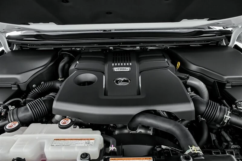 2025 Lexus GX 3rd Gen - Image 17 of 21