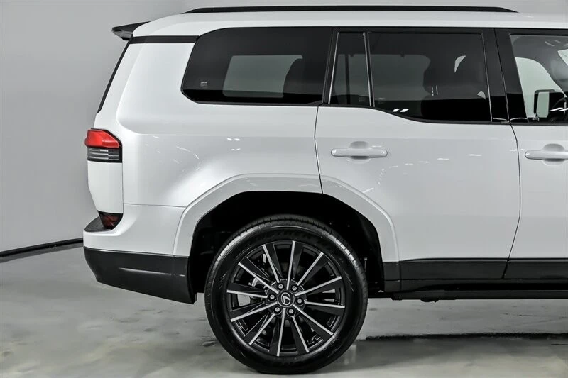 2025 Lexus GX 3rd Gen - Image 13 of 21