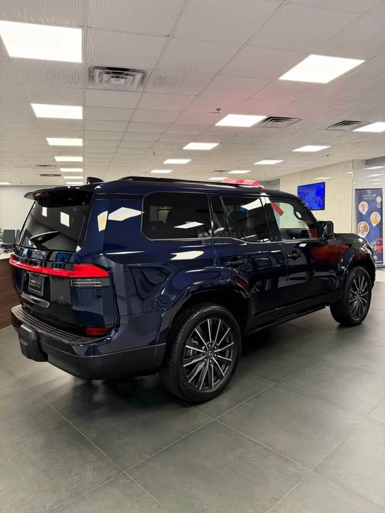 2025 Lexus GX 3rd Gen - Image 3 of 8