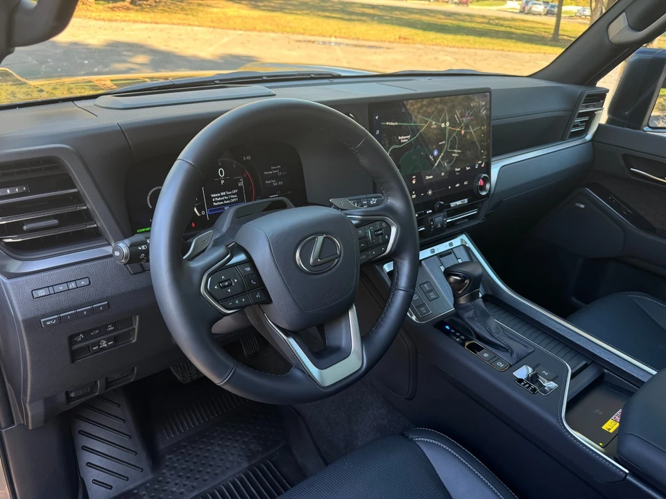 2025 Lexus GX 2nd Gen - Image 9 of 12