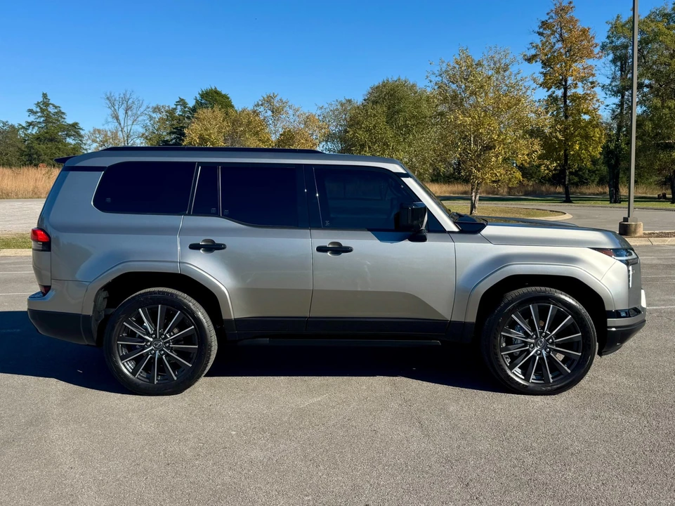2025 Lexus GX 2nd Gen - Image 8 of 12