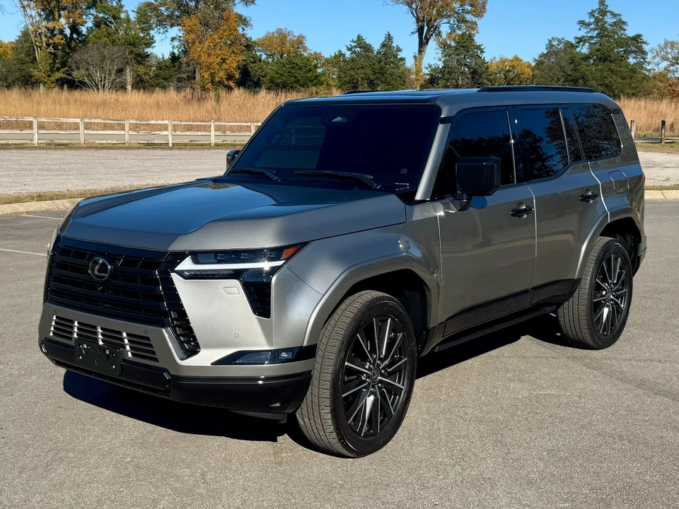 2025 Lexus GX 2nd Gen - Image 2 of 12
