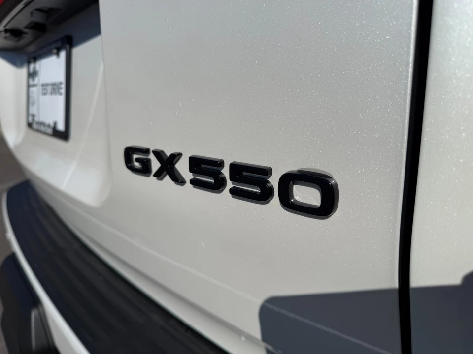 2025 Lexus GX 3rd Gen - Image 9 of 12