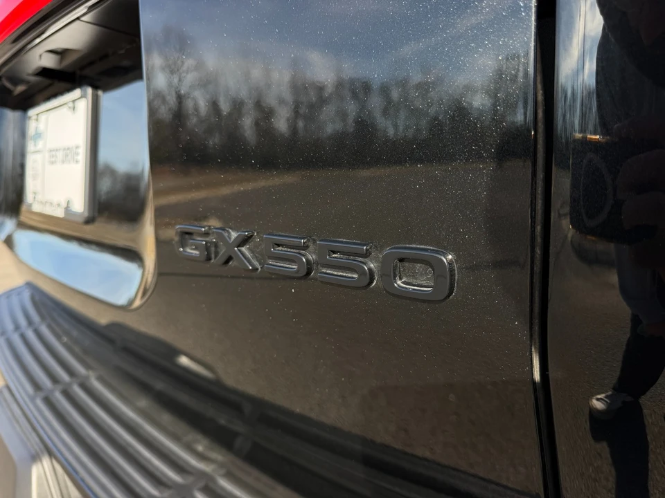 2025 Lexus GX 3rd Gen - Image 9 of 12