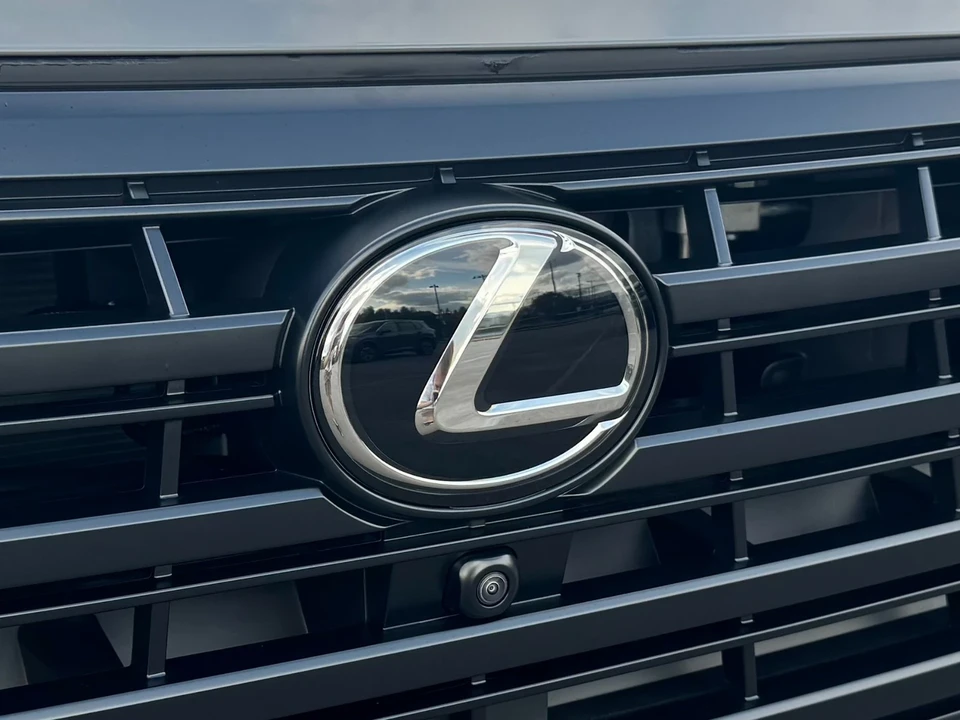 2025 Lexus GX 3rd Gen - Image 11 of 12